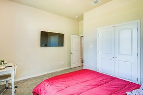 Grand Prairie Gem w/ Yard ~ 5 Mi to At&t Stadium!