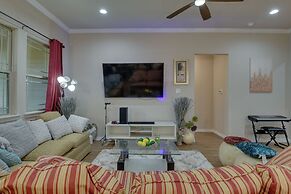 Grand Prairie Gem w/ Yard ~ 5 Mi to At&t Stadium!