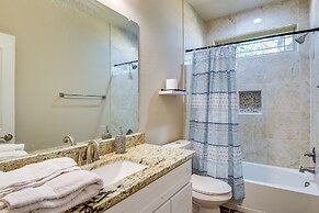 Grand Prairie Gem w/ Yard ~ 5 Mi to At&t Stadium!