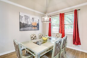 Grand Prairie Gem w/ Yard ~ 5 Mi to At&t Stadium!