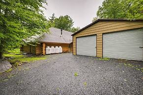 Secluded Greenville Cabin: Walk to Moosehead Lake!