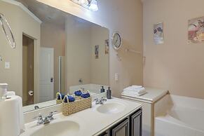 4 Mi to At&t Stadium: Home w/ BBQ in Grand Prairie