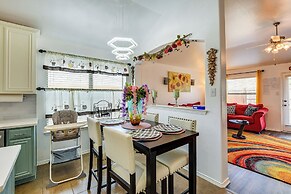 4 Mi to At&t Stadium: Home w/ BBQ in Grand Prairie