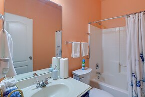 4 Mi to At&t Stadium: Home w/ BBQ in Grand Prairie