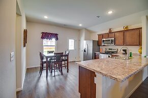 Charming Arkansas Getaway - Walk to Downtown!
