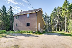 Waterfront Deer Isle Retreat w/ Fire Pit!