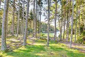 Waterfront Deer Isle Retreat w/ Fire Pit!