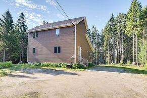 Waterfront Deer Isle Retreat w/ Fire Pit!