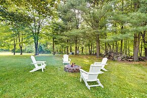 Howard Vacation Rental w/ Grill, Fire Pit & Yard!