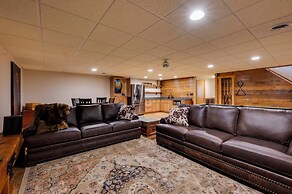 Waverly Vacation Rental w/ Game Room & Patio!