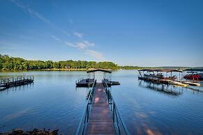 Waterfront Lake Hartwell Vacation Rental w/ Dock!