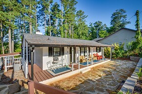 Waterfront Lake Hartwell Vacation Rental w/ Dock!