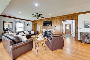 Pistakee Lake Estate w/ Boat Dock & Launch!