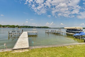 Waterfront Fox Lake Vacation Rental w/ Fire Pit!
