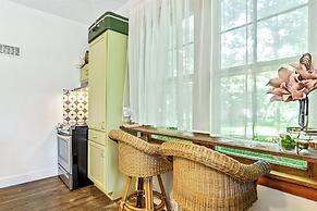 Charming Edwardsville Home: Walk to Downtown!