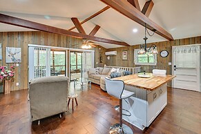 Rustic Russell Springs Home Near Marina & Lake!