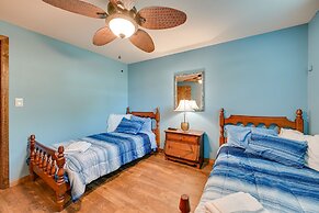Rustic Russell Springs Home Near Marina & Lake!