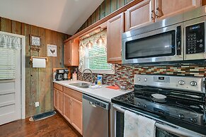 Rustic Russell Springs Home Near Marina & Lake!