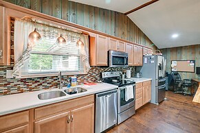 Rustic Russell Springs Home Near Marina & Lake!