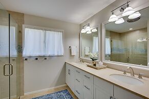 Cedar Creek Lake Views: Gorgeous Mabank House!