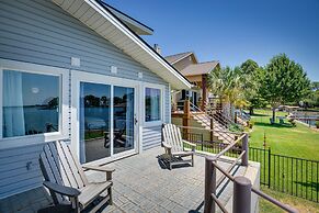 Cedar Creek Lake Views: Gorgeous Mabank House!