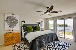 Cedar Creek Lake Views: Gorgeous Mabank House!