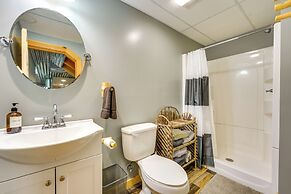 Spacious Old Forge Condo w/ Patio & Fire Pit!