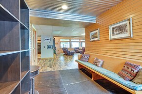 Spacious Old Forge Condo w/ Patio & Fire Pit!