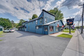 Spacious Old Forge Condo w/ Patio & Fire Pit!