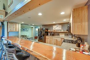 Spacious Old Forge Condo w/ Patio & Fire Pit!
