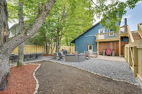 Spacious Old Forge Condo w/ Patio & Fire Pit!