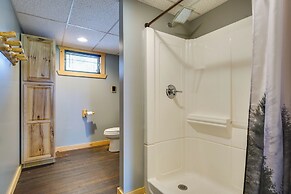 Spacious Old Forge Condo w/ Patio & Fire Pit!