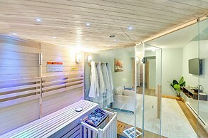 Spacious Old Forge Condo w/ Patio & Fire Pit!