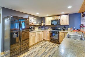 Spacious Old Forge Condo w/ Patio & Fire Pit!