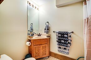 Lake Cumberland Resort Cabin w/ Community Perks!