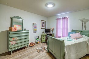 Charming St James Home Near Maramec Spring Park!