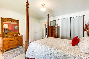 Charming St James Home Near Maramec Spring Park!