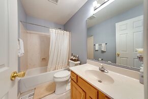 Spacious O'fallon Vacation Home: 30 Mi to St Louis