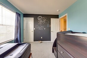Spacious O'fallon Vacation Home: 30 Mi to St Louis