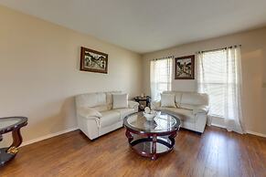 Spacious O'fallon Vacation Home: 30 Mi to St Louis