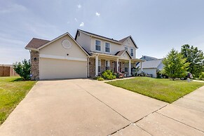 Spacious O'fallon Vacation Home: 30 Mi to St Louis