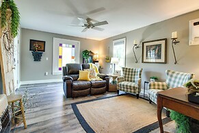 Updated Cotter Cottage: Walk to White River!
