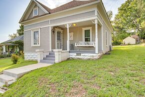 Updated Cotter Cottage: Walk to White River!