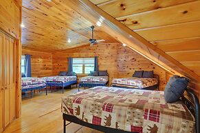 A-frame Log Home w/ Game Room Near Lake George!