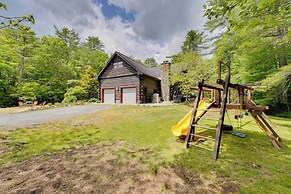 A-frame Log Home w/ Game Room Near Lake George!