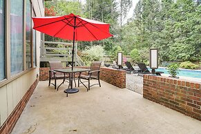 3 Mi to Downtown: Inviting Lancaster Home!