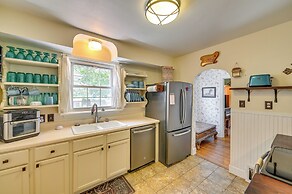 Pet-friendly Gloversville Cottage Near Golf Course