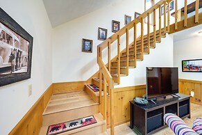 Dog-friendly Blowing Rock Chalet w/ Stunning Views