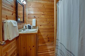 Cabin Rental Near Kings River & Table Rock Lake