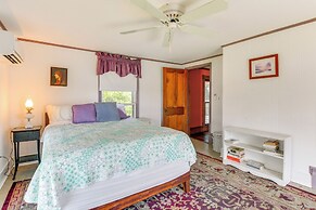 Bayfront Heathsville Home w/ Crabbing Pier!